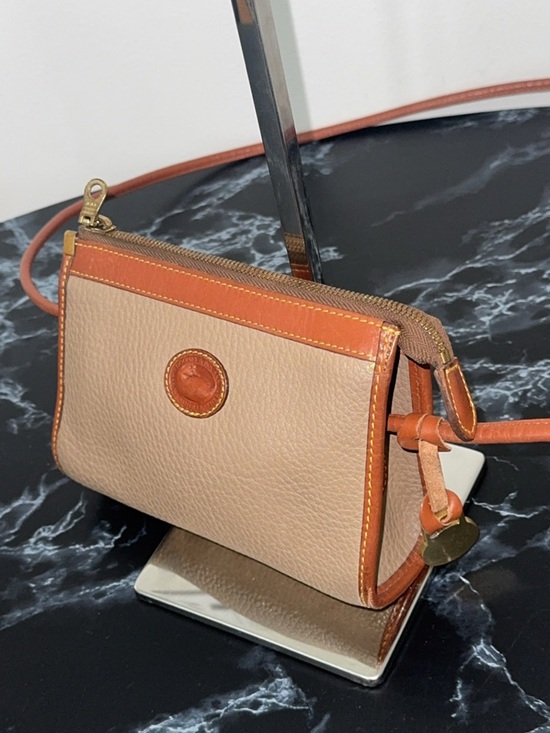 Dooney & Bourke Handbags - DOONEY & BOURKE Small Bag Purse Leather Crossbody Bag in Brown and Tan AUTHENTIC